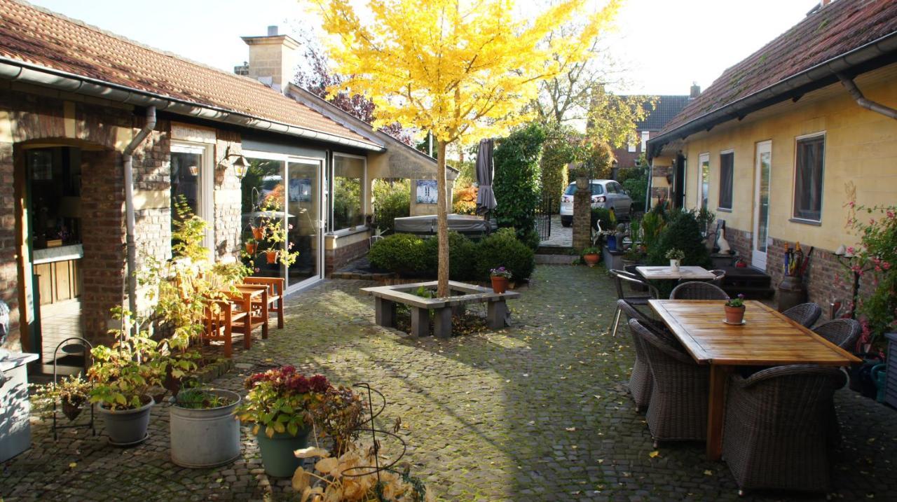 Ferrum Ferrum Valkenburg aan de Geul ภายนอก รูปภาพ