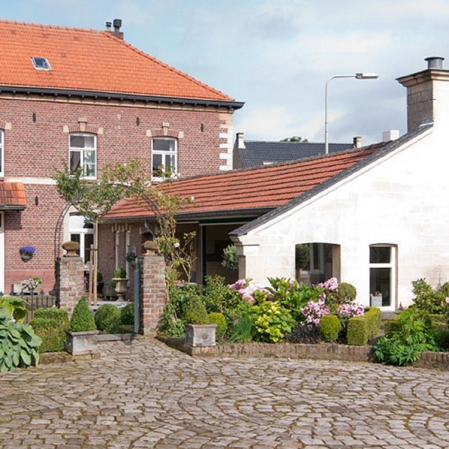 Ferrum Ferrum Valkenburg aan de Geul ภายนอก รูปภาพ
