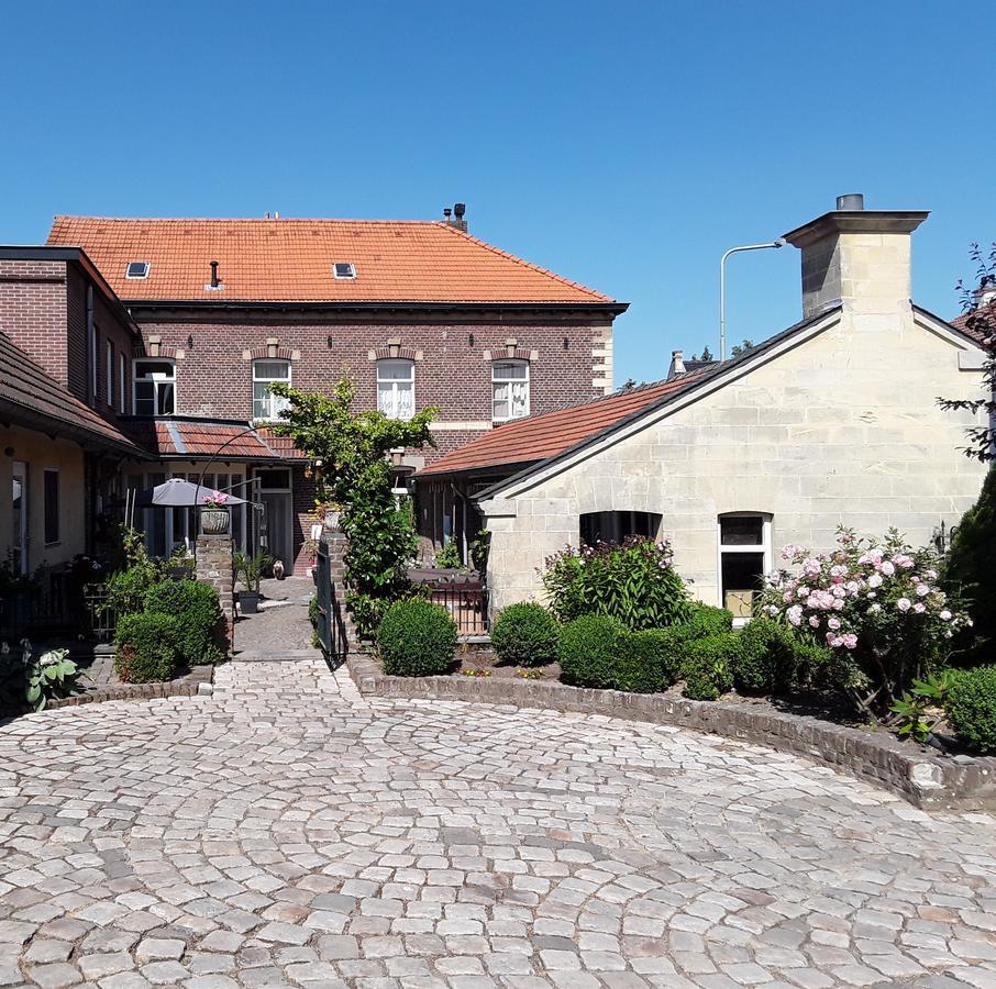 Ferrum Ferrum Valkenburg aan de Geul ภายนอก รูปภาพ