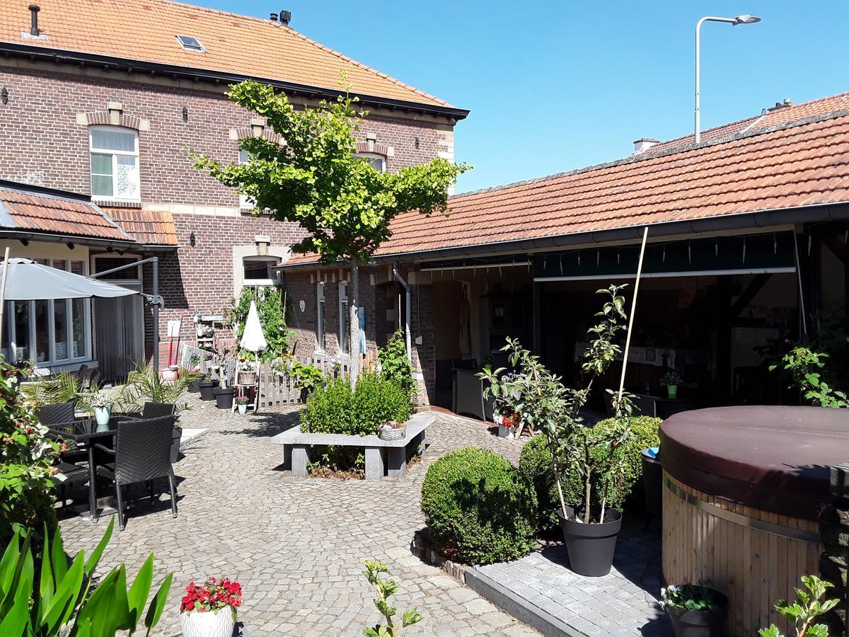 Ferrum Ferrum Valkenburg aan de Geul ภายนอก รูปภาพ